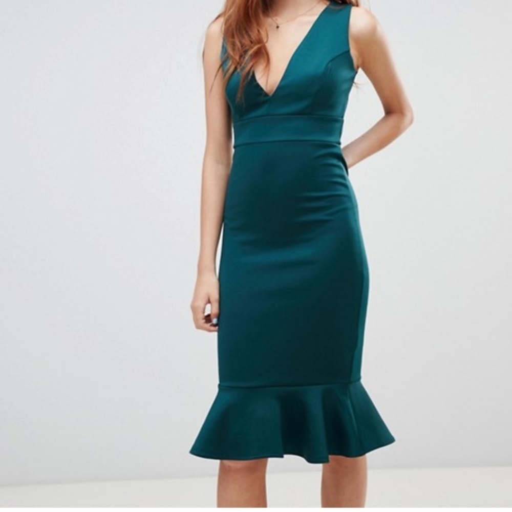BNWT plunge fringe dress